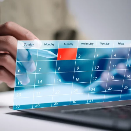 Appointment reminders and meeting agenda on calendar. Person use laptop with calendar on virtual screen for time management concept. Les rendez-vous EPM de début Juillet 2025